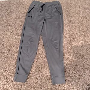 Gray Under Armor joggers